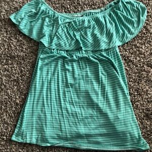 Off the shoulder maternity top